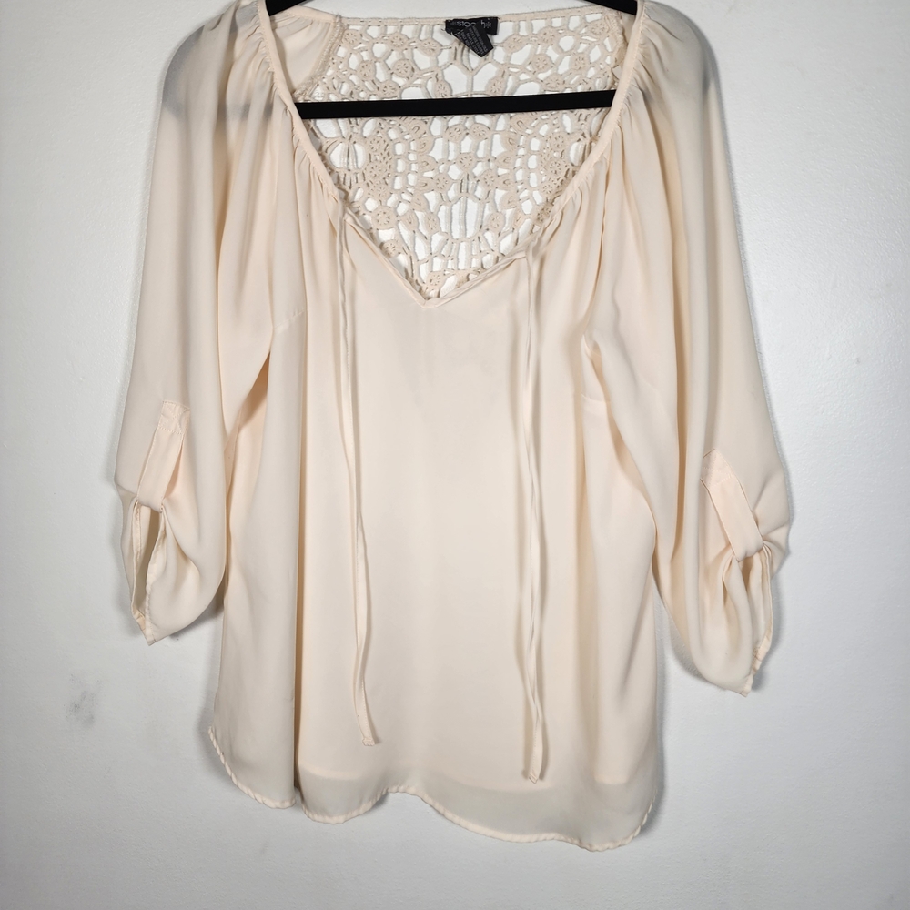 💥 Cream Crochet-Back Peasant Blouse - Women - Picture 2 of 7